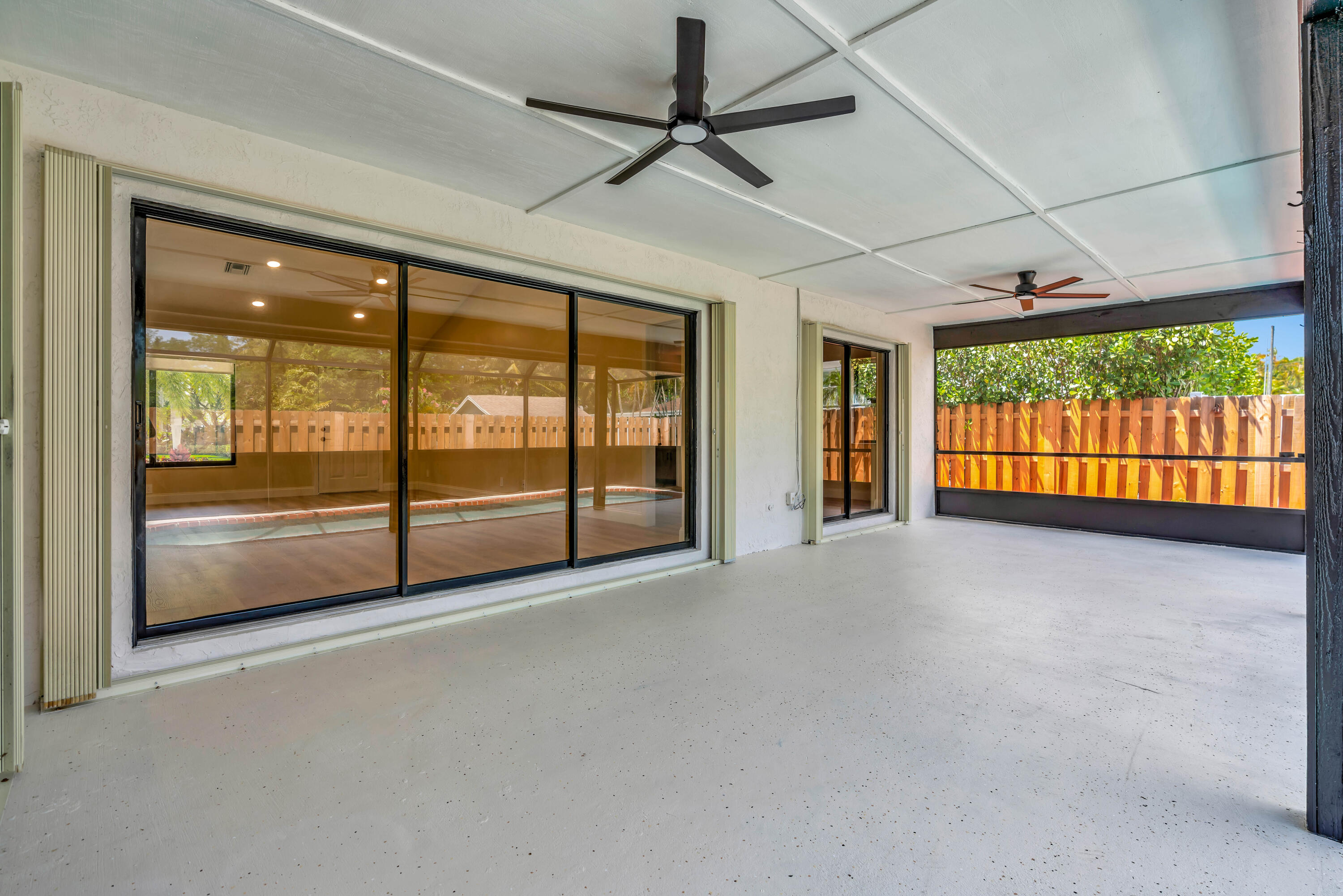 18975 Southeast County Line Road Tequesta, FL 33469 - Photo 11 of 56 _MLP0593