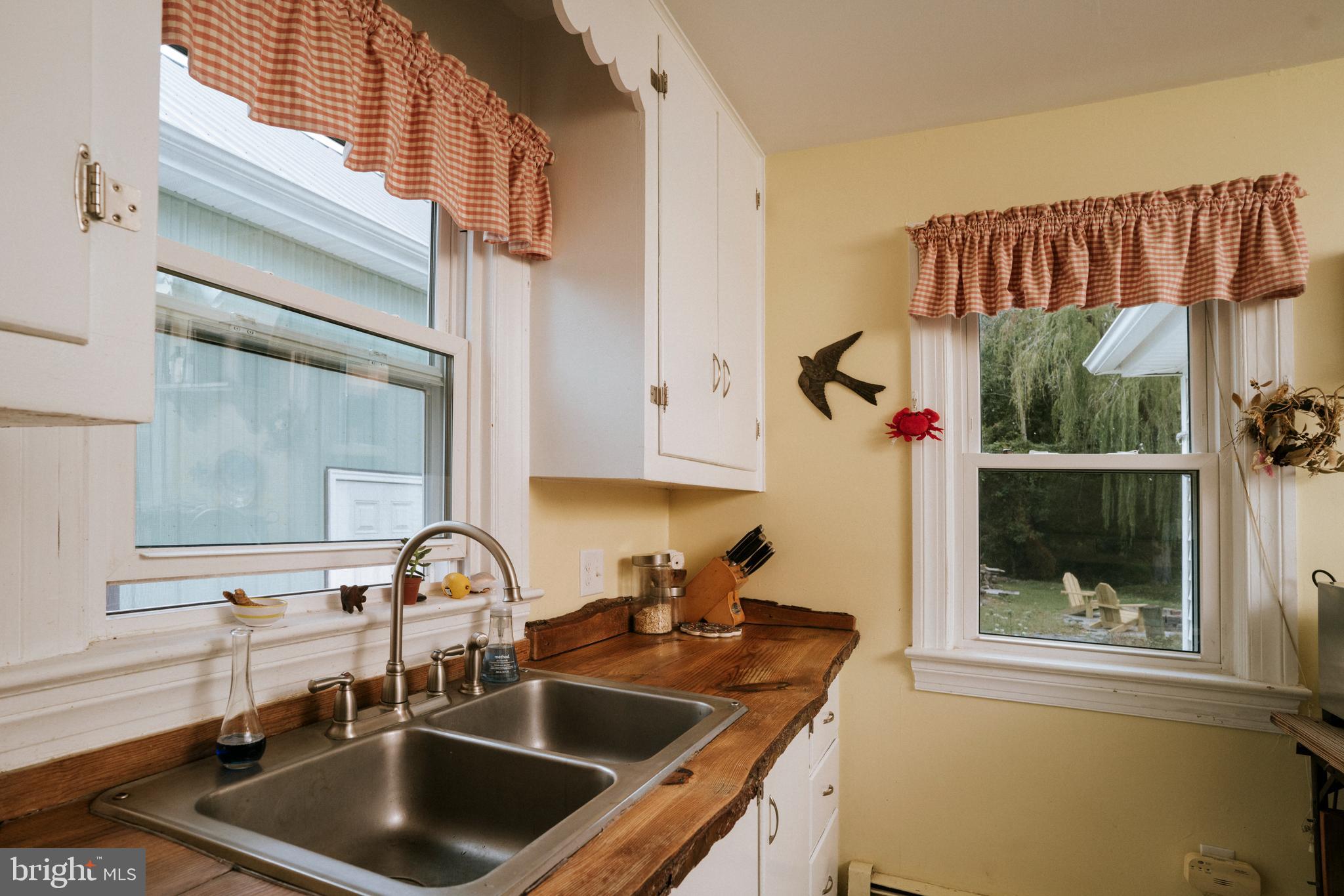 10235 Golf Course Road Ocean City, MD 21842 - Photo 12 of 23 Kitchen