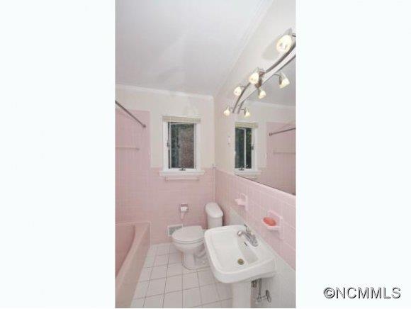 184 Cherokee Road Asheville, NC 28804 - Photo 17 of 19 Gallery Image 17