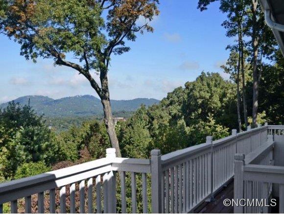 184 Cherokee Road Asheville, NC 28804 - Photo 9 of 19 Gallery Image 9