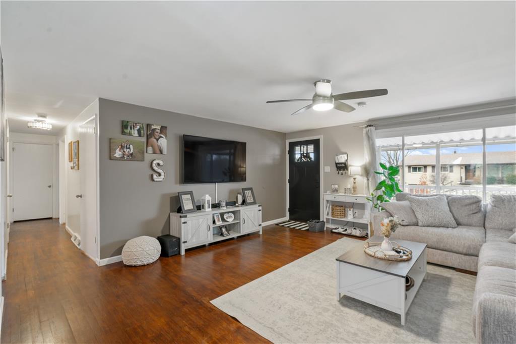 139 William Circle McKees Rocks, PA 15136 - Photo 3 of 24 a living room with furniture and a flat screen tv