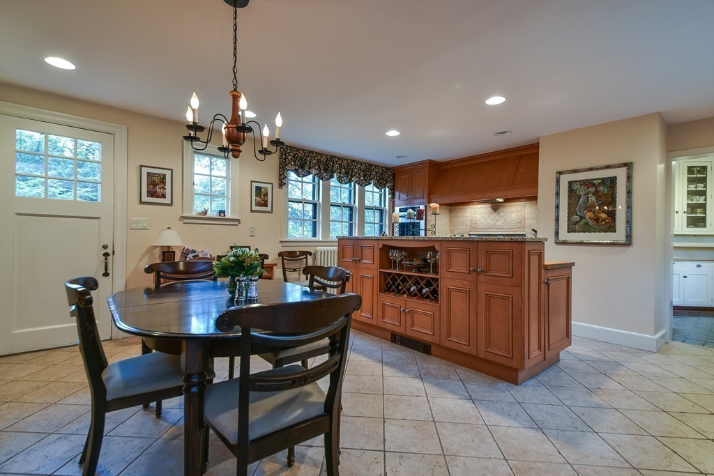 18 Whiting Road Wellesley, MA 02481 - Photo 12 of 24