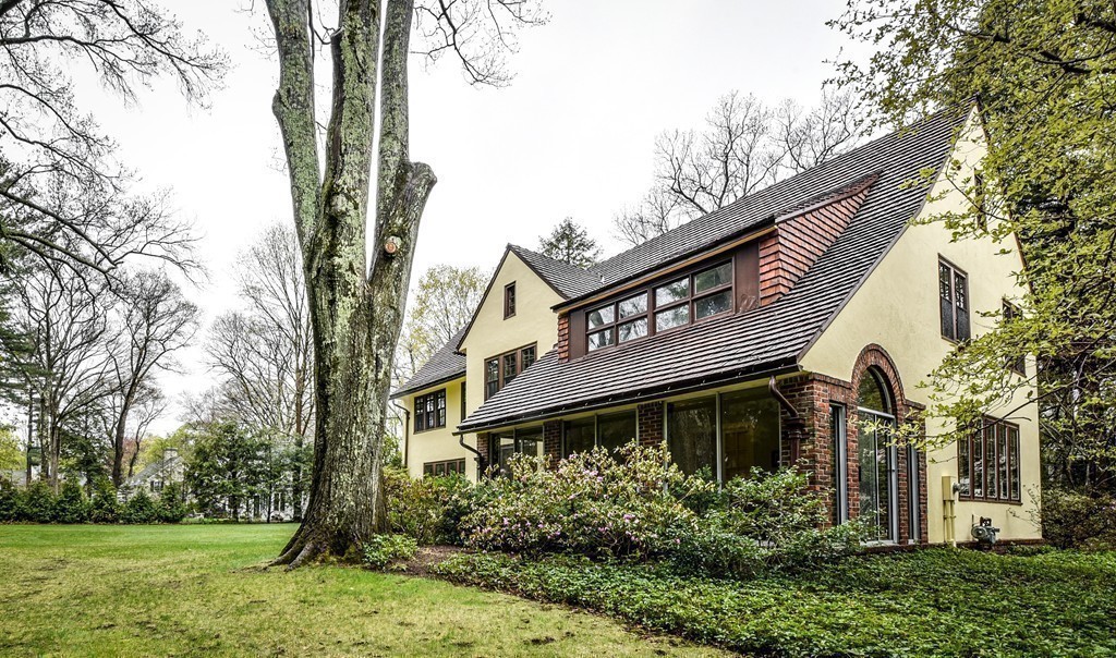 18 Whiting Road Wellesley, MA 02481 - Photo 21 of 24