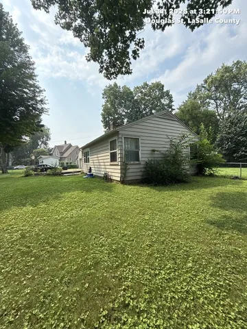 $145,000 | 1006 Douglas Street, Ottawa, IL 61350