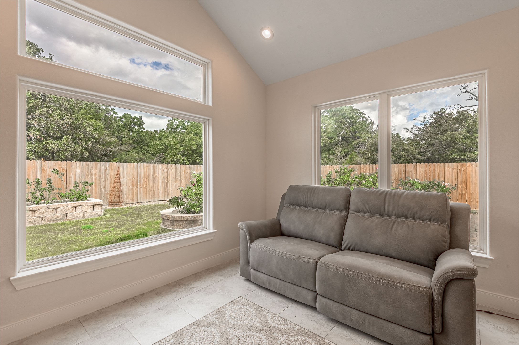 2803 Fm 2158 Midway, TX 75852 - Photo 14 of 49 a living room with furniture and a large window