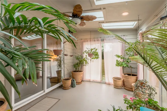 $1,085,000 | 2803 Fm 2158, Midway, TX 75852