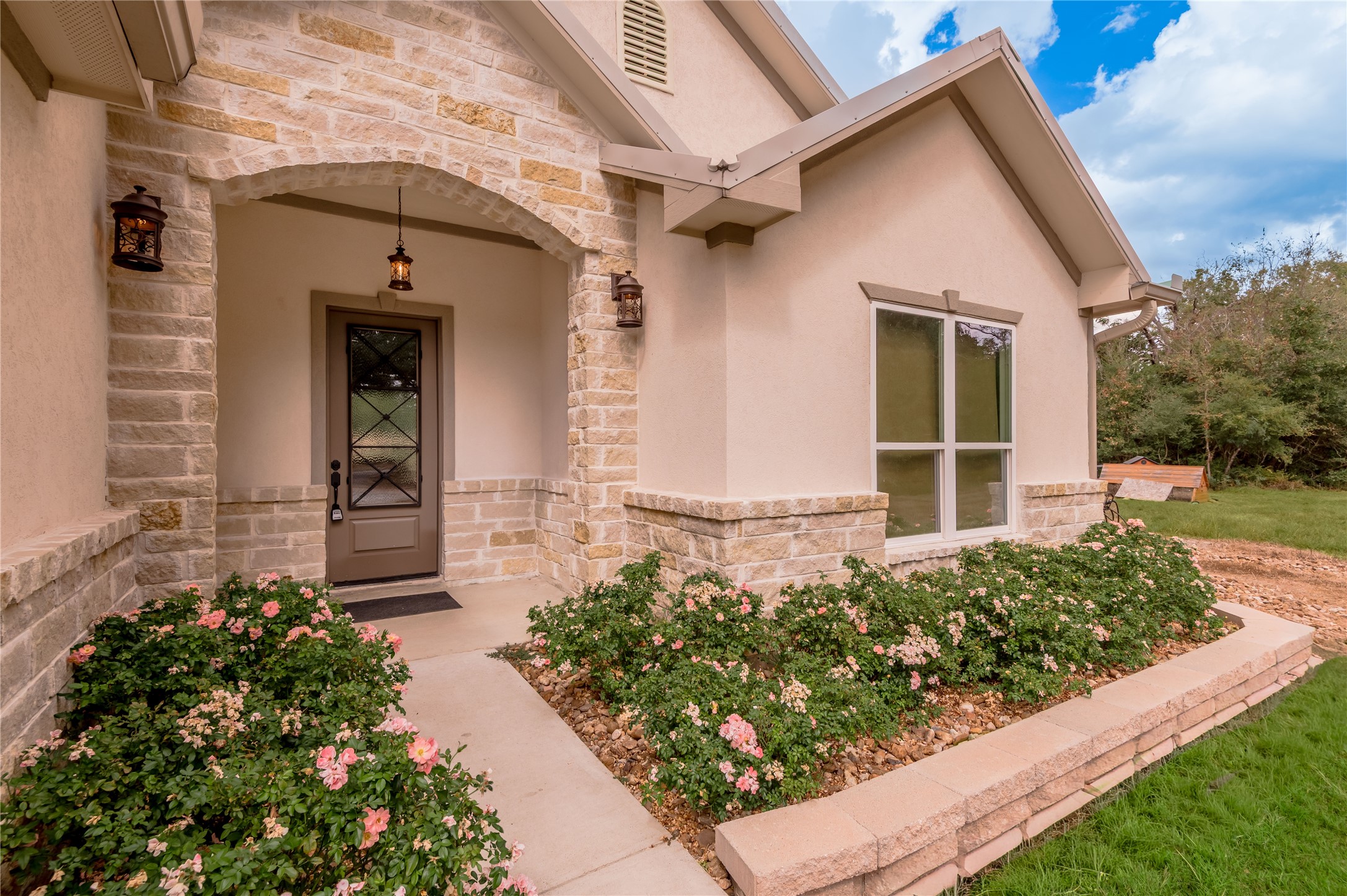 2803 Fm 2158 Midway, TX 75852 - Photo 4 of 49 front view of a house with a yard