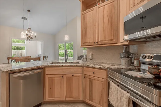 $1,085,000 | 2803 Fm 2158, Midway, TX 75852