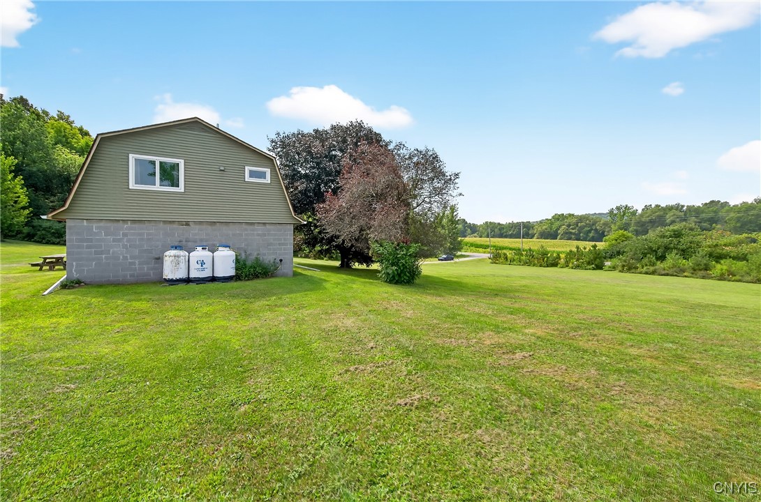 1370 Berwyn Road Fabius, NY 13084 - Photo 23 of 28