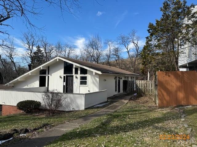 2331 Marbury Road Pittsburgh, PA 15221 - Photo 3 of 20 Gallery Image 3