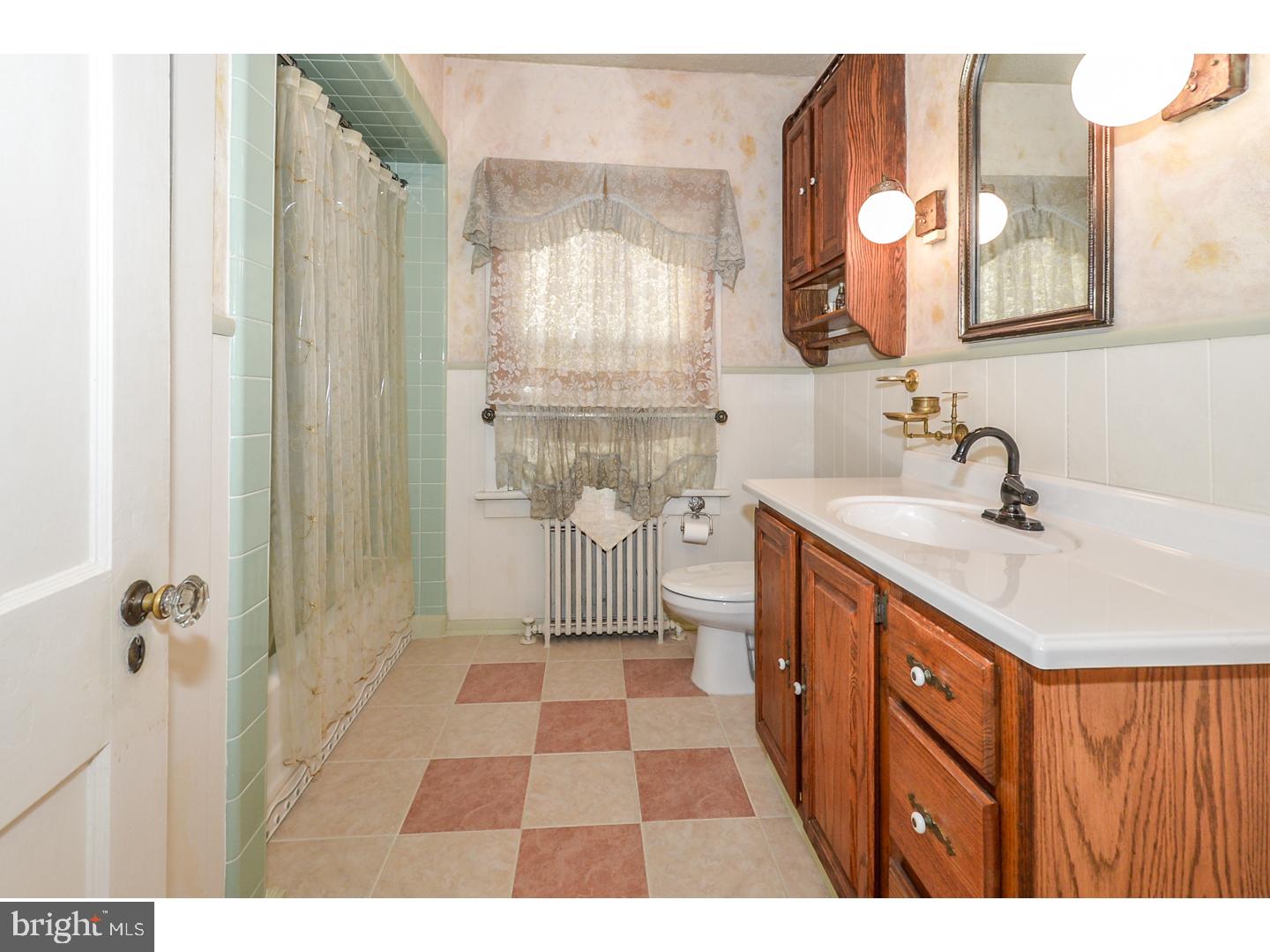 206 Loller Road Hatboro, PA 19040 - Photo 14 of 21 Gallery Image 14