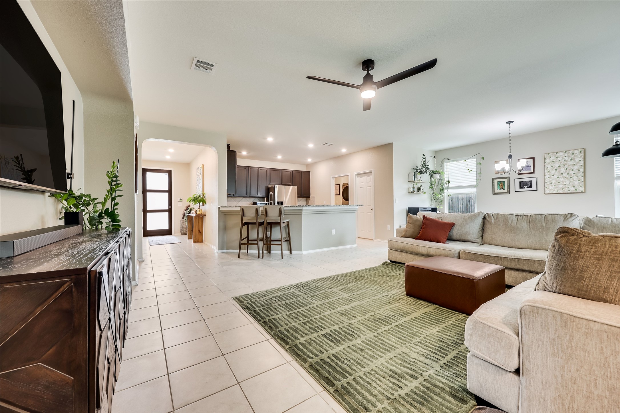7313 Kilday Cove Austin, TX 78744 - Photo 4 of 18