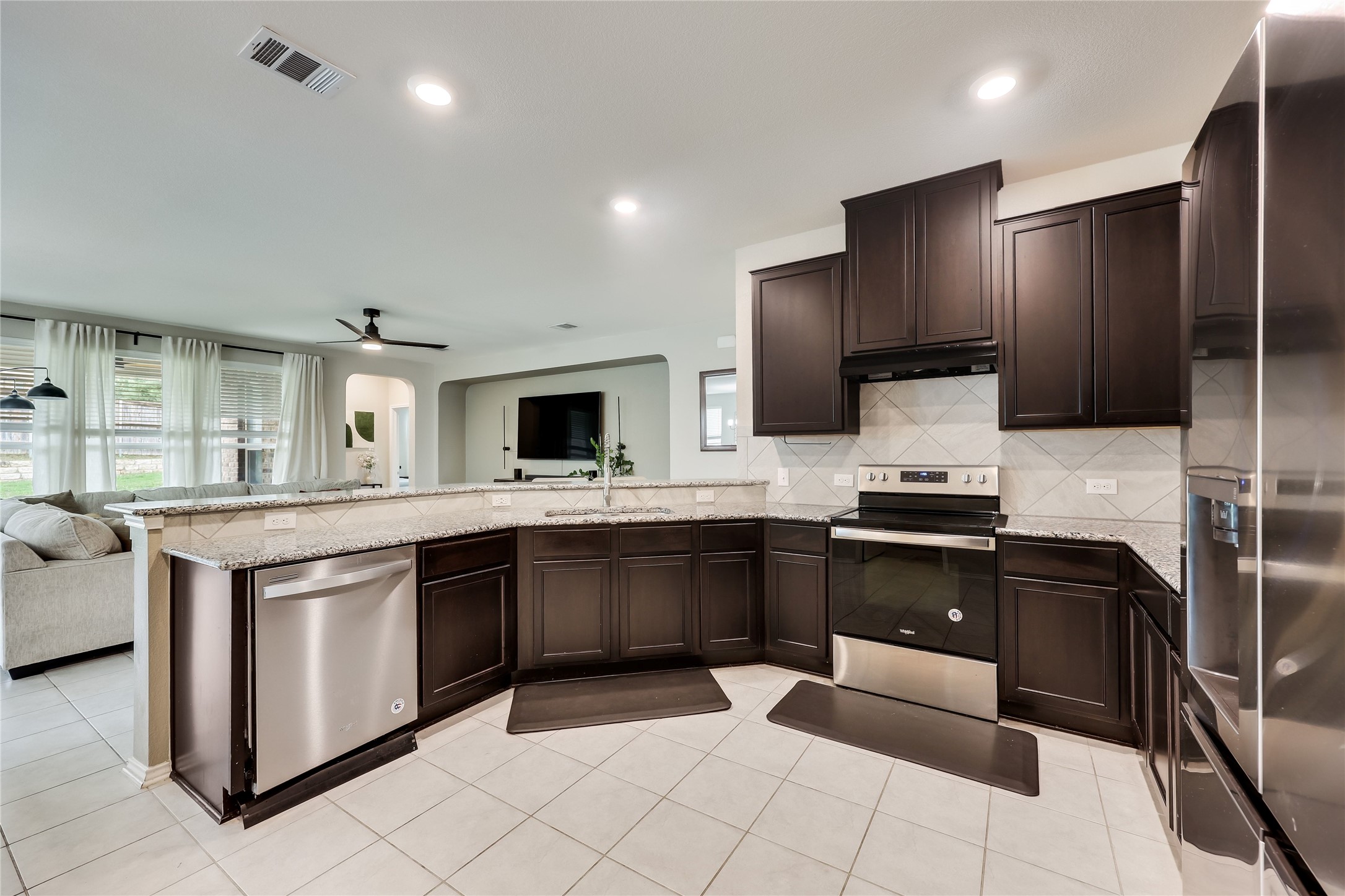 7313 Kilday Cove Austin, TX 78744 - Photo 9 of 18