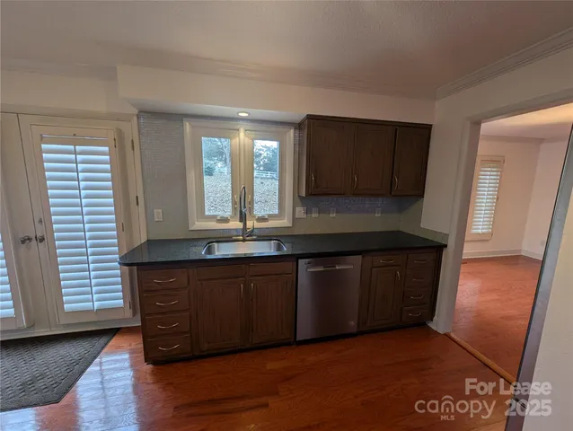 $2,900 | 3023 Shallowood Lane, Charlotte, NC 28277