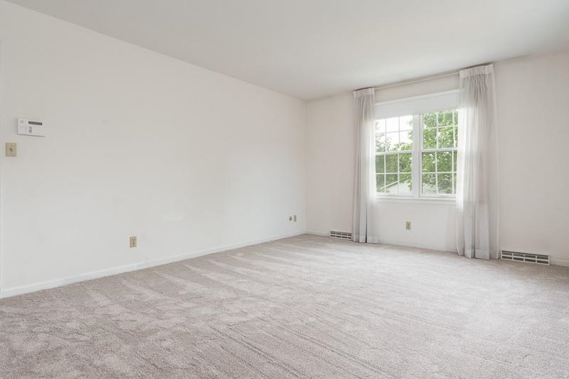 5792 Haddon Place Rockford, IL 61114 - Photo 28 of 47 a view of an empty room with a window