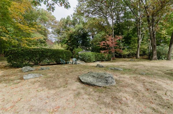 37 Ellis Road Newton, MA 02465 - Photo 4 of 18 Gallery Image 4