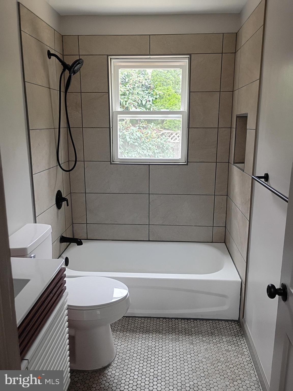 2834 Bolling Road Falls Church, VA 22042 - Photo 15 of 22 Main floor Bathroom