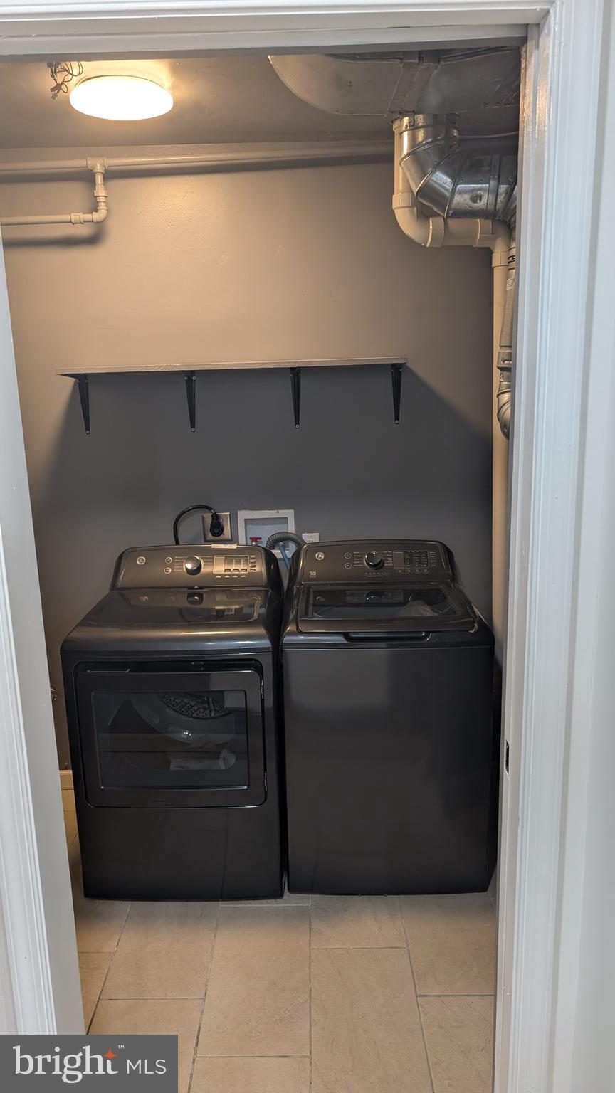 2834 Bolling Road Falls Church, VA 22042 - Photo 20 of 22 Laundry room