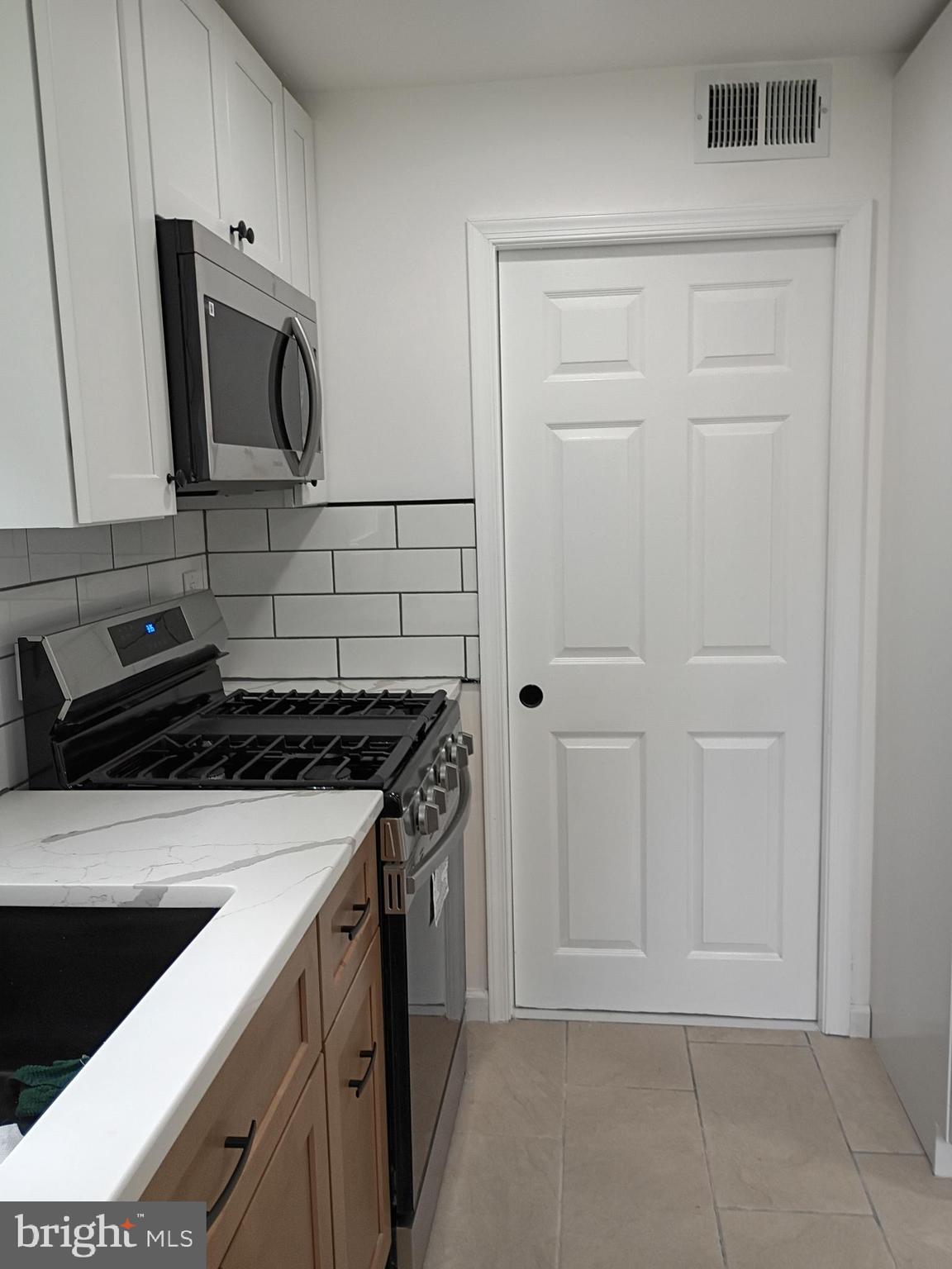 2834 Bolling Road Falls Church, VA 22042 - Photo 9 of 22 Gallery Image 9