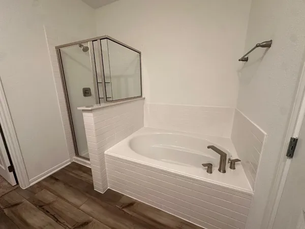 $2,449 | 7123 Glennwick Grv Lane, Richmond, TX 77469