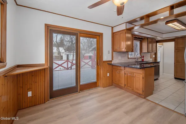 $360,000 | 7 Mullen Drive, Rotterdam, NY 12306