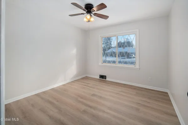 $360,000 | 7 Mullen Drive, Rotterdam, NY 12306