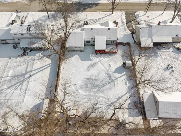 $360,000 | 7 Mullen Drive, Rotterdam, NY 12306