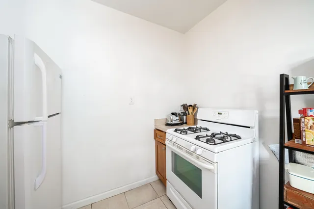 $2,300 | 6331 John F. Kennedy Boulevard, Unit 2, North Bergen, NJ 07047