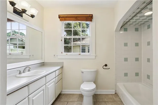 $399,000 | 237 Vinet Avenue, Jefferson, LA 70121