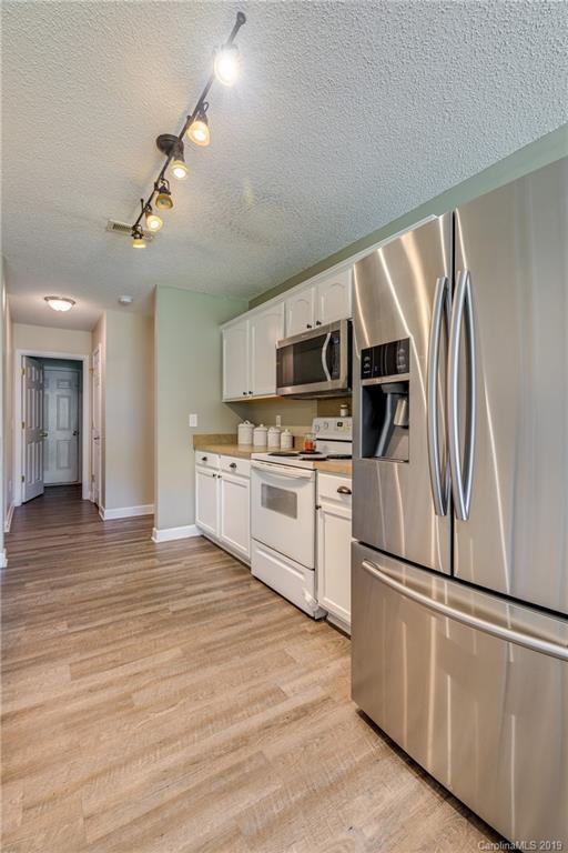 921 Poplar Forest Ridge Clover, SC 29710 - Photo 14 of 29 Gallery Image 14
