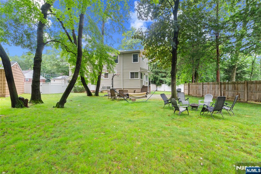 1759 Lilbet Road Teaneck, NJ 07666 - Photo 33 of 41