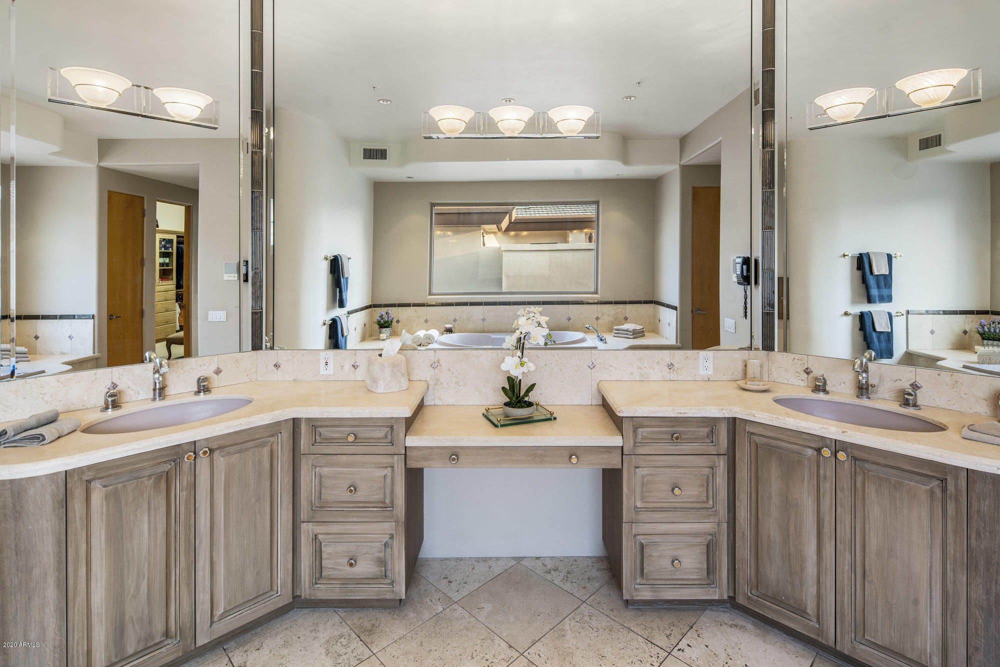 7475 East Gainey Ranch Road, Unit 18 Scottsdale, AZ 85258 - Photo 30 of 48 DSC07754