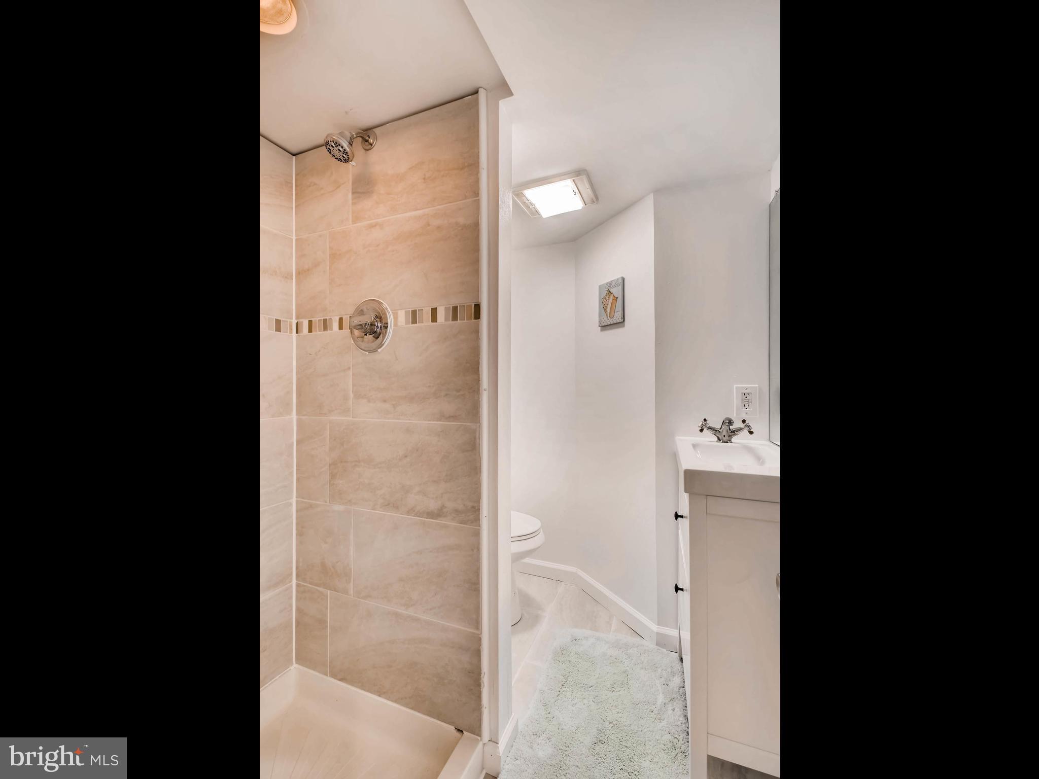 1722 Melbourne Road Baltimore, MD 21222 - Photo 19 of 21 Lower Level Full Bath with New Ceramic Tile