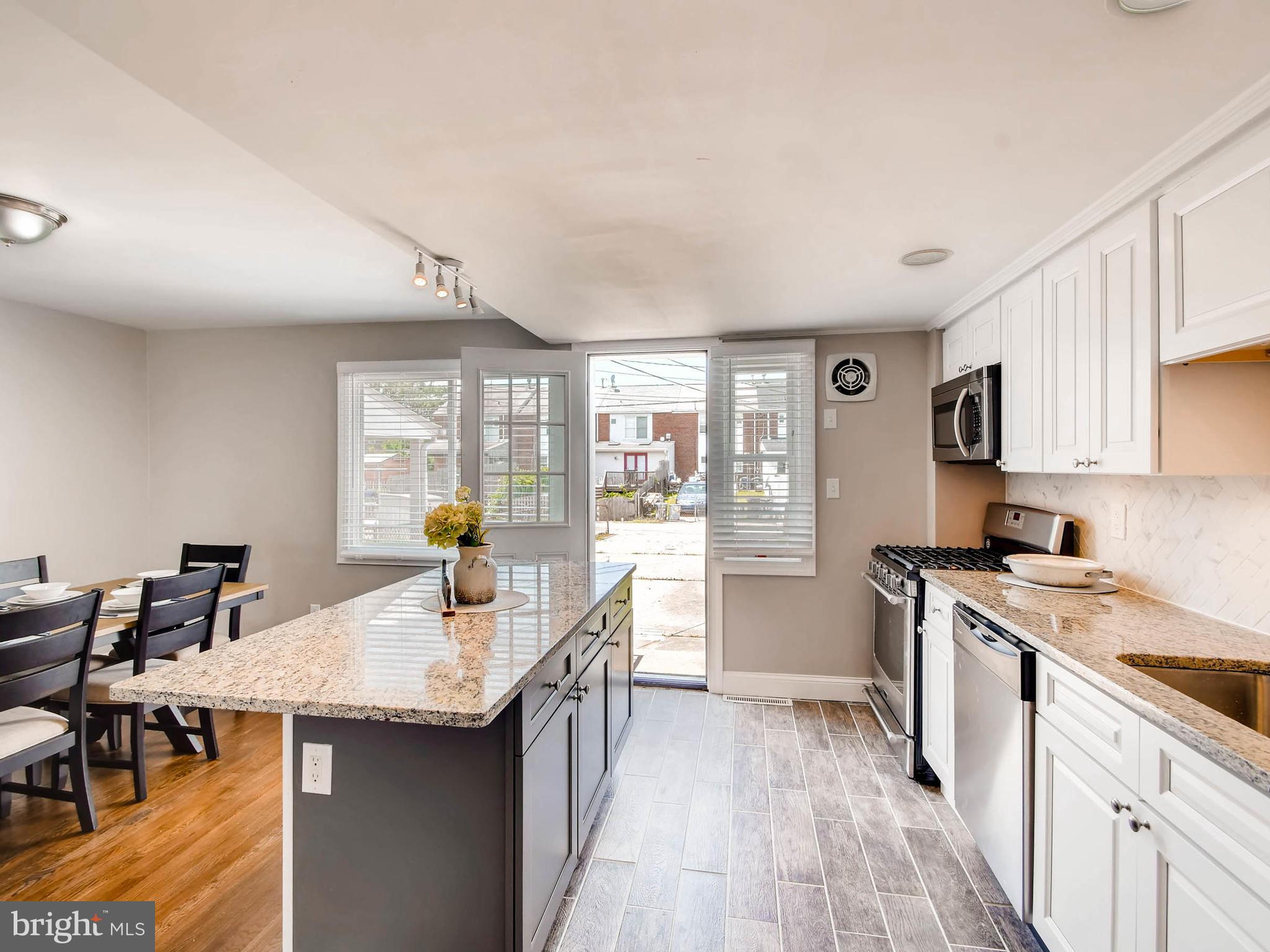 1722 Melbourne Road Baltimore, MD 21222 - Photo 9 of 21 Ceramic Tile Flooring- Absolutely Beautiful