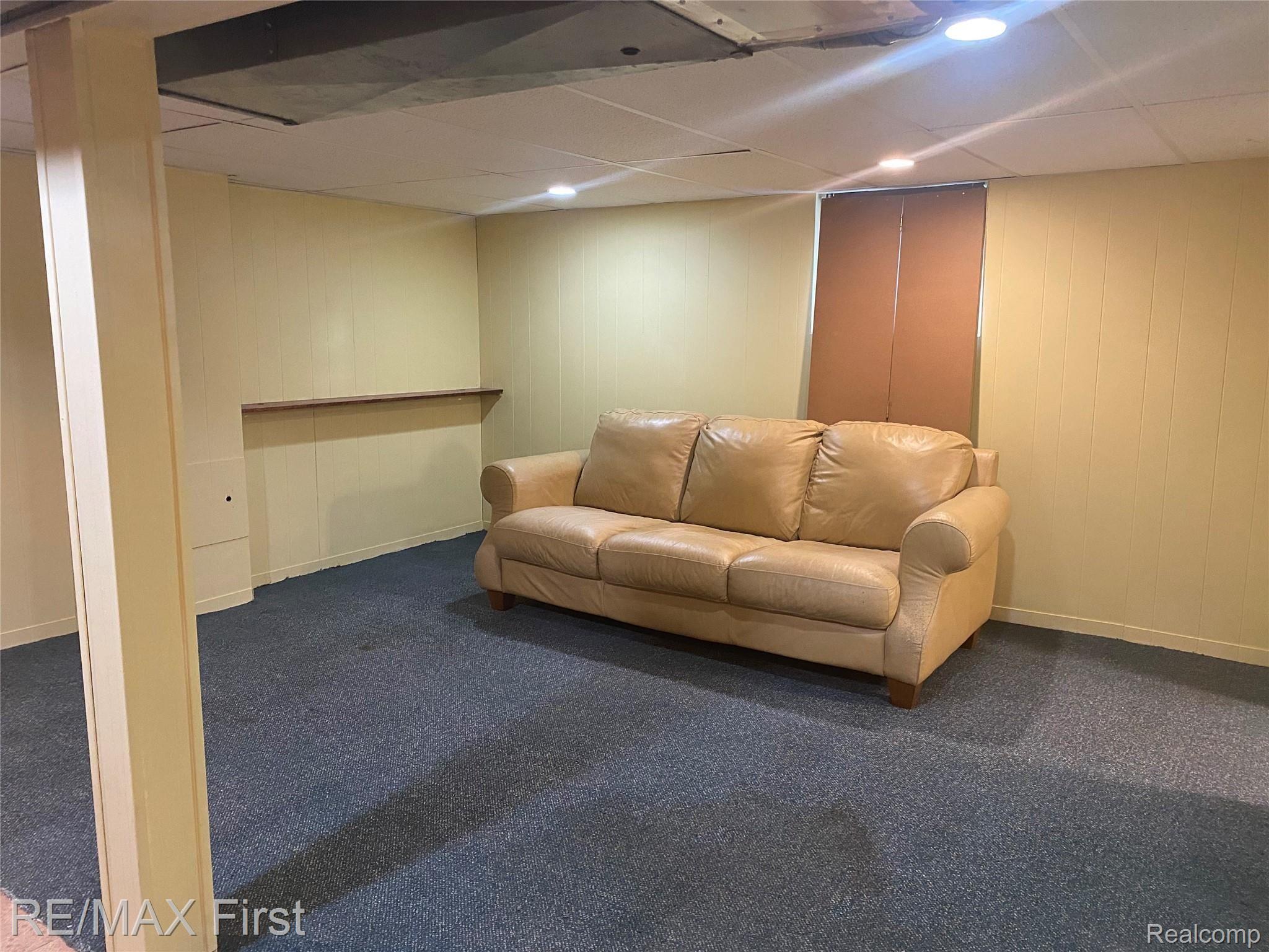 22797 Pleasant Avenue Eastpointe, MI 48021 - Photo 19 of 26 6003519A-3547-45BE-84DA-8141135D6411.jpeg