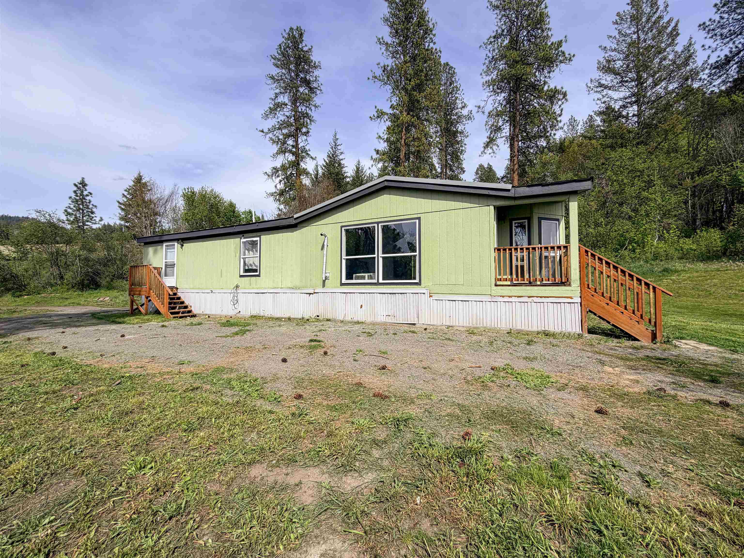 2897 McNitt Road Kettle Falls, WA 99141 - Photo 2 of 47