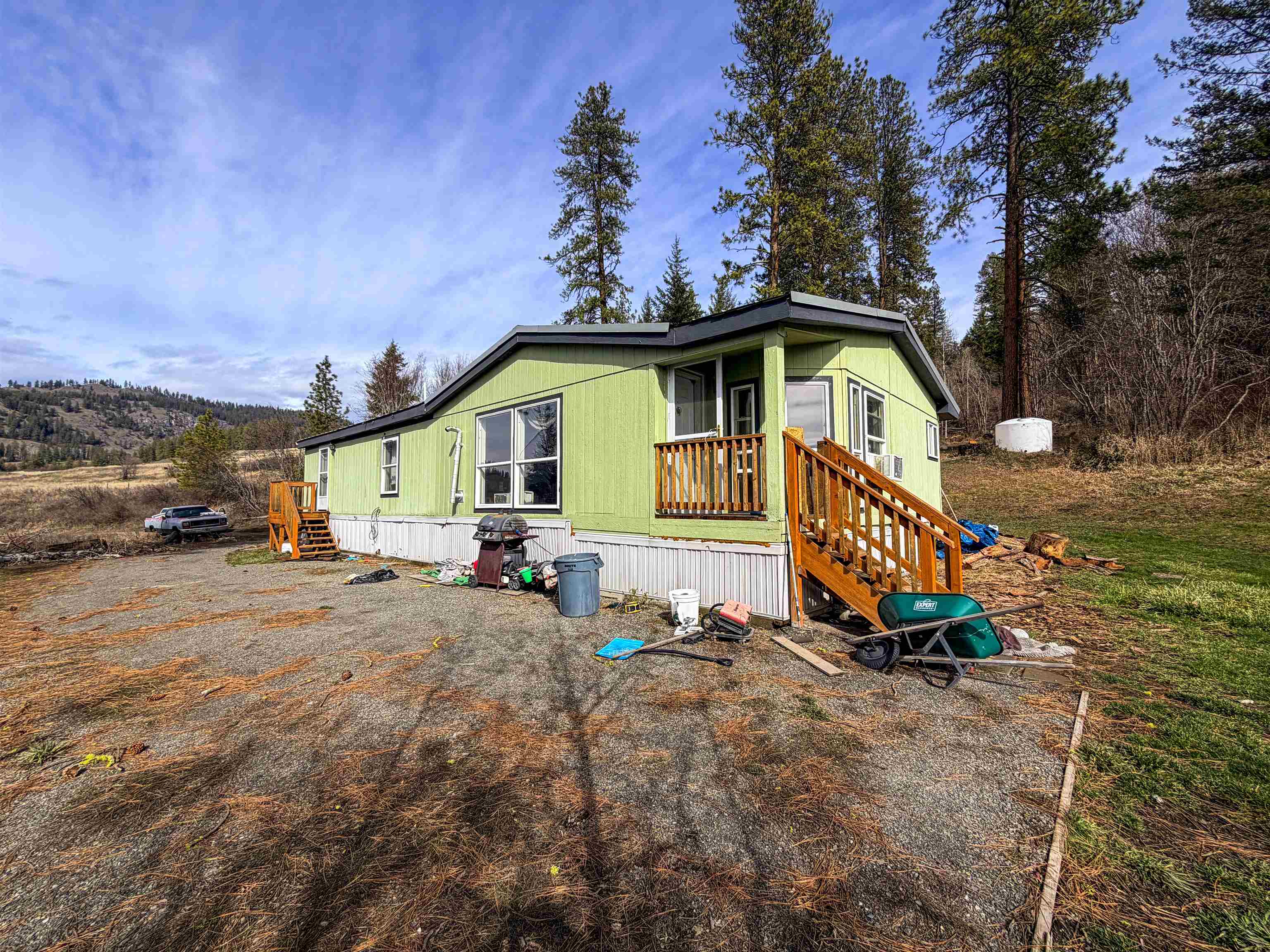 2897 McNitt Road Kettle Falls, WA 99141 - Photo 5 of 42