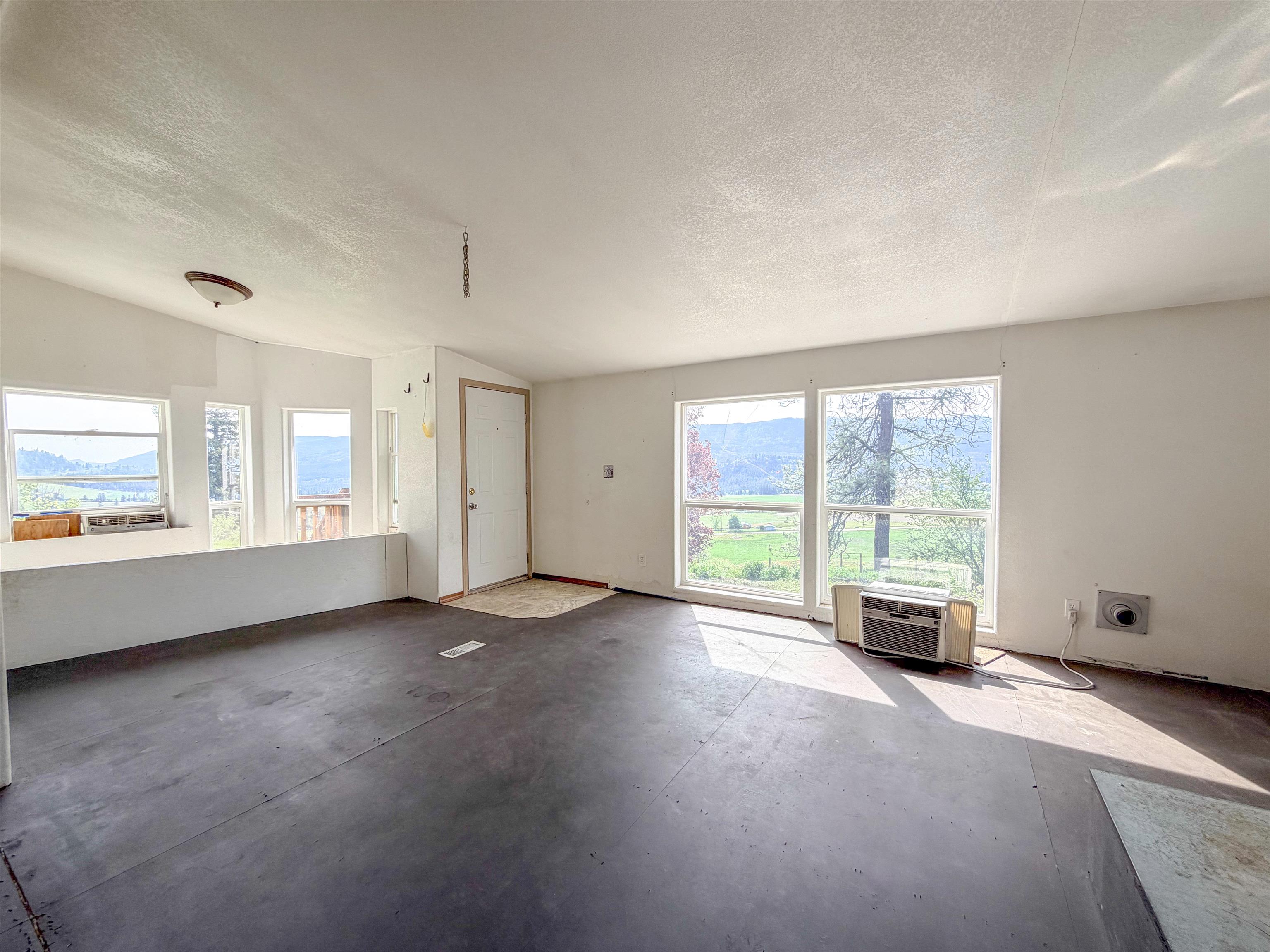 2897 McNitt Road Kettle Falls, WA 99141 - Photo 8 of 47