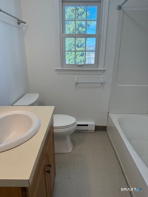 280 East Main Street, Unit E2 Clinton, CT 06413 - Photo 10 of 20 The second floor full bath has new vinyl flooring installed.