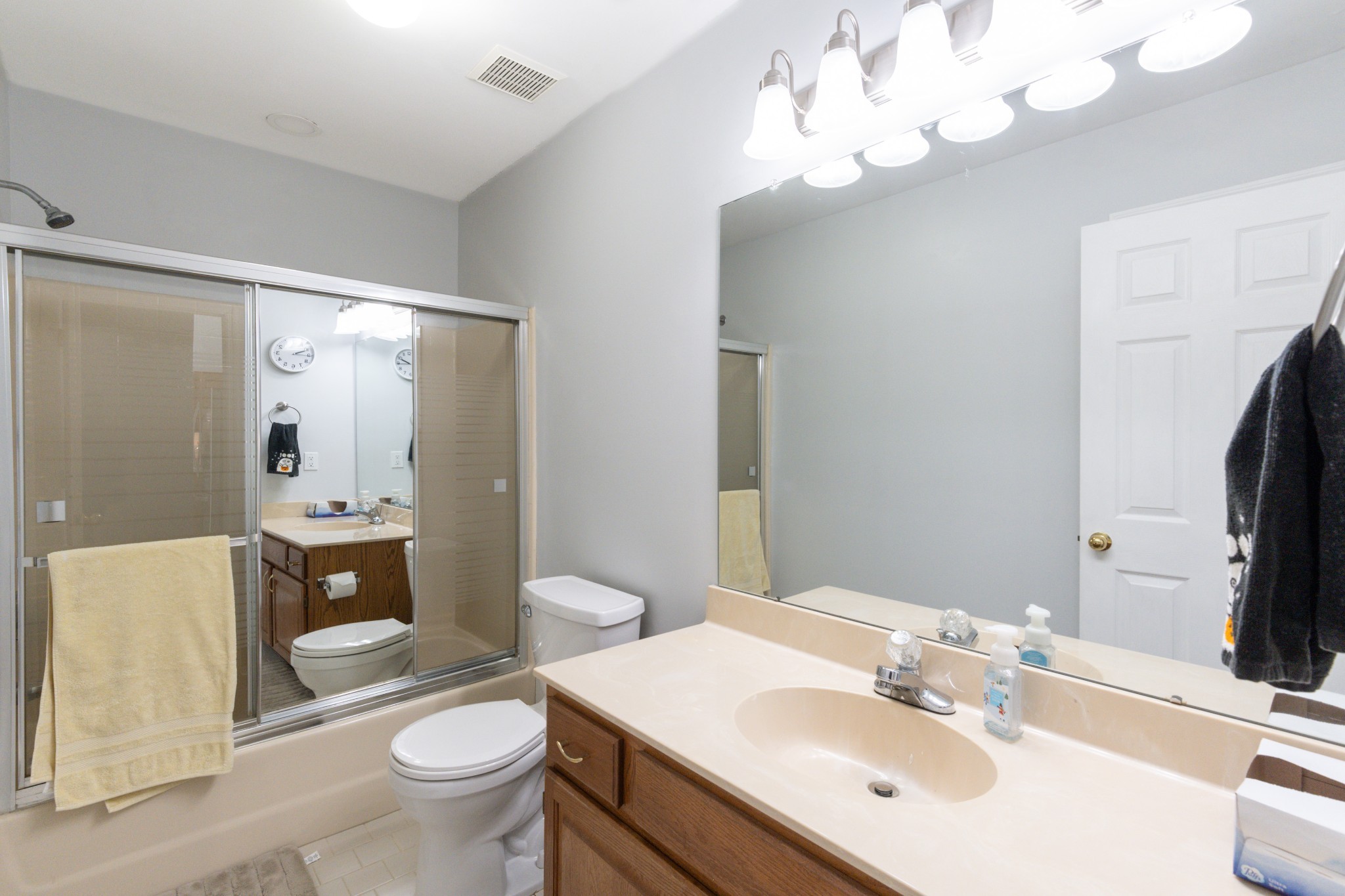 135 Pepper Ridge Circle Antioch, TN 37013 - Photo 20 of 25 Gallery Image 20