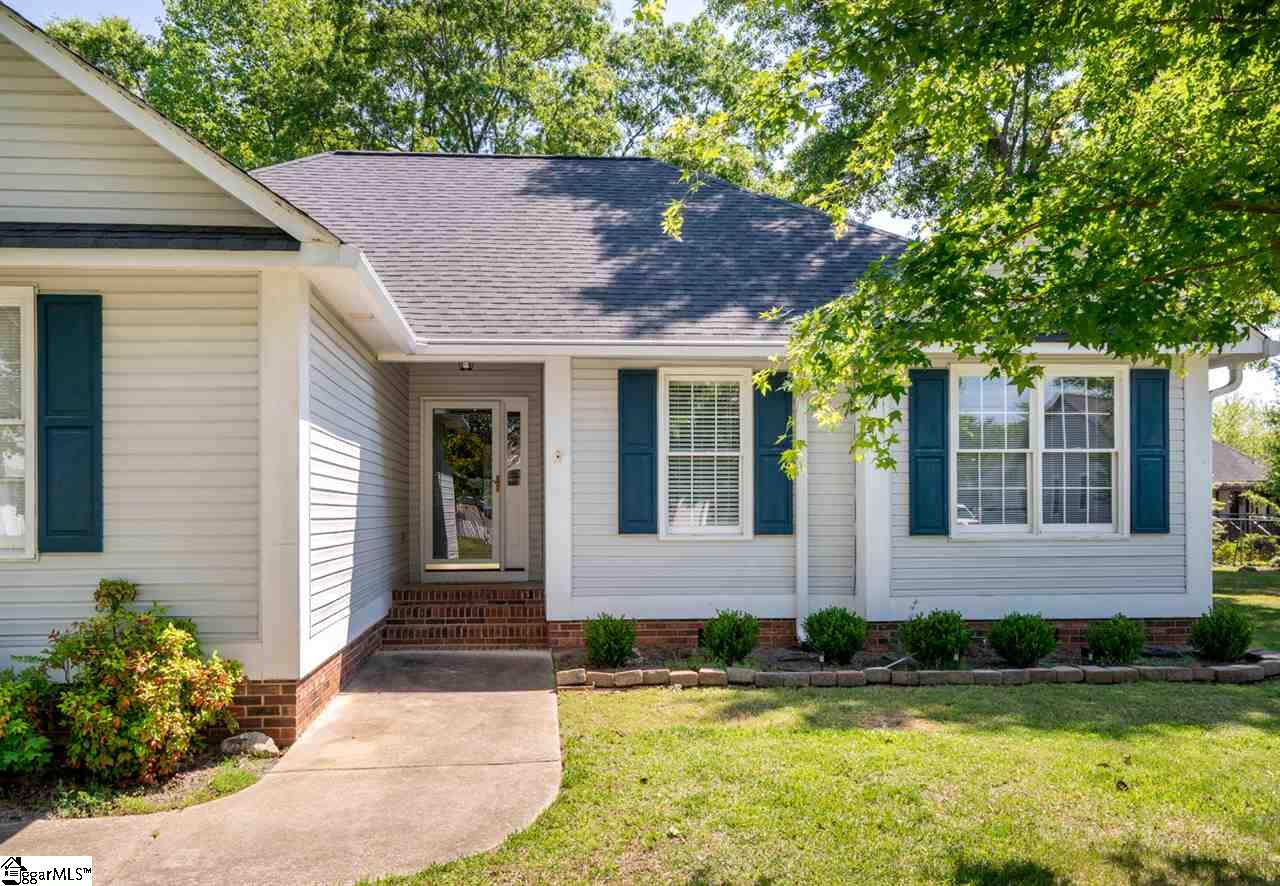 22 Fitzpatrick Court Fountain Inn, SC 29644 - Photo 6 of 34 Gallery Image 6