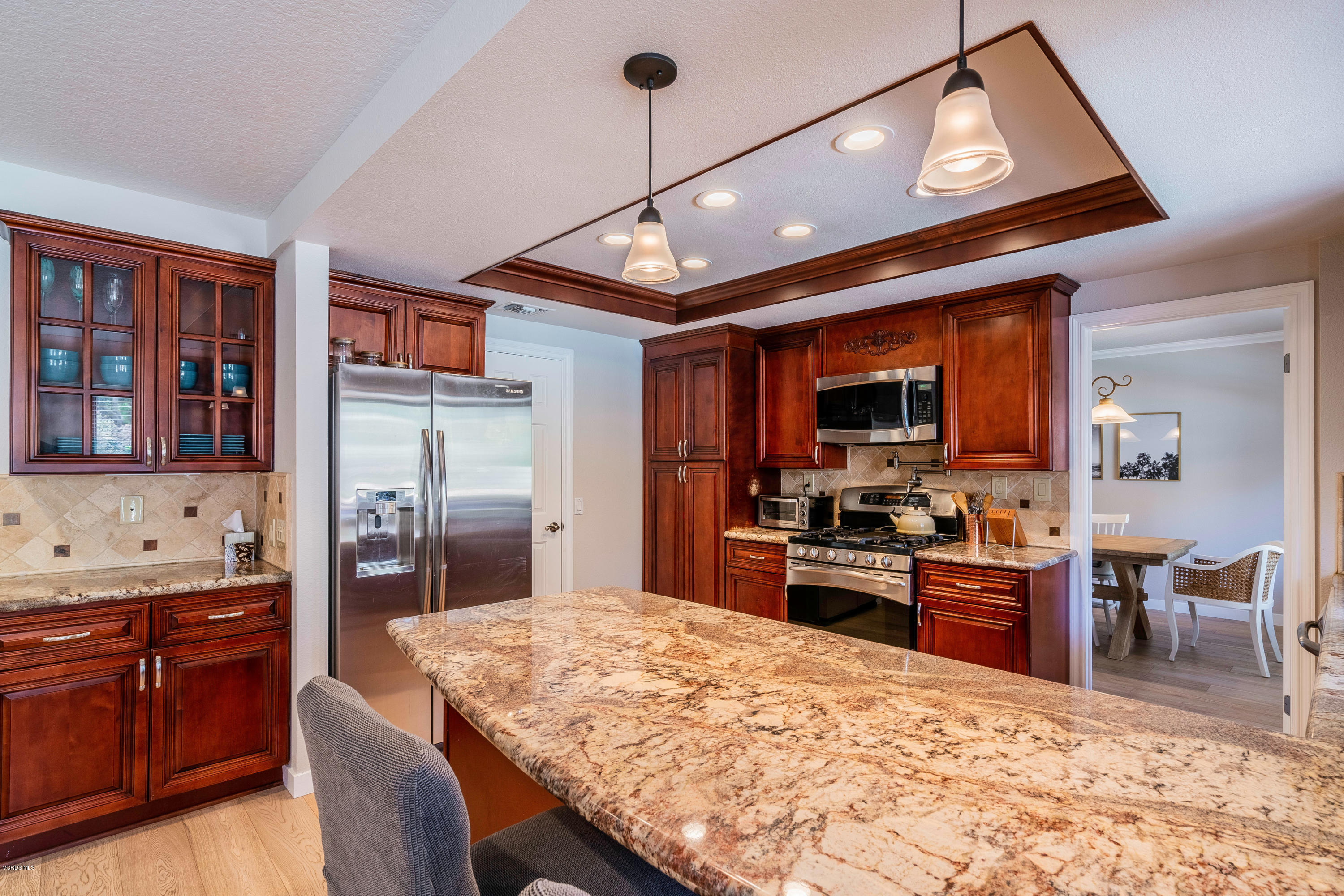 384 Valley Gate Road Simi Valley, CA 93065 - Photo 15 of 45 384 Valley Gate Rd Simi Valley-print-015