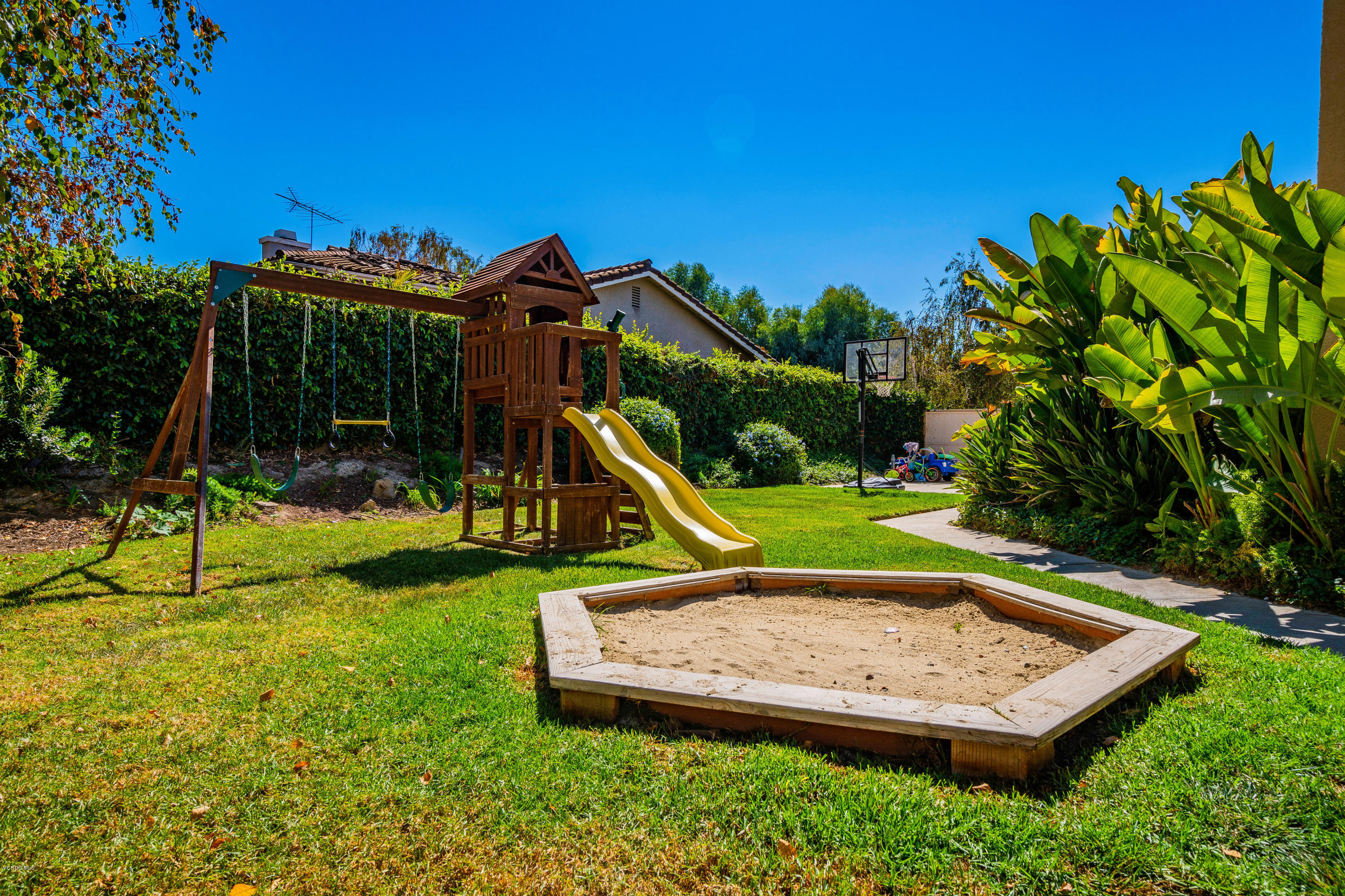 384 Valley Gate Road Simi Valley, CA 93065 - Photo 42 of 45 384 Valley Gate Rd Simi Valley-print-042