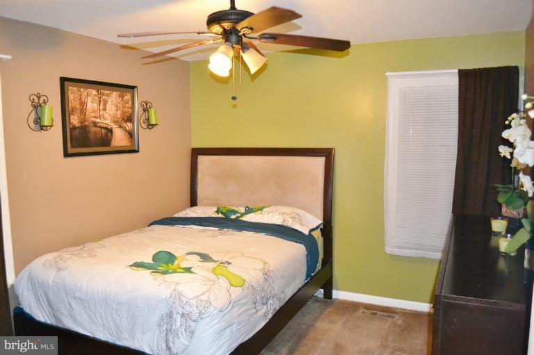 902 Shirley Manor Road Reisterstown, MD 21136 - Photo 4 of 16 Bedroom