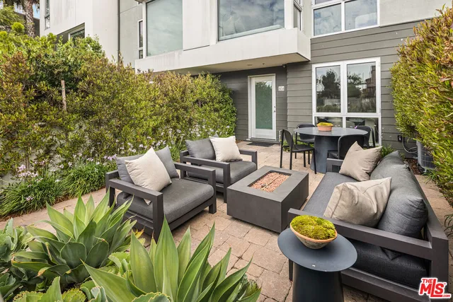 $1,950,000 | 310 Washington Boulevard, Unit 504, Marina del Rey, CA 90292