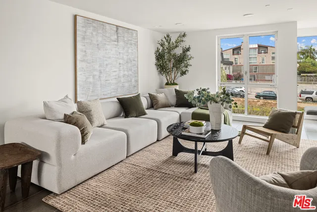 $1,950,000 | 310 Washington Boulevard, Unit 504, Marina del Rey, CA 90292