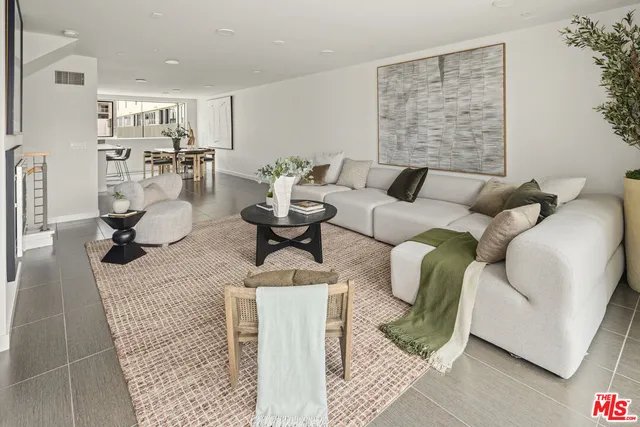 $1,950,000 | 310 Washington Boulevard, Unit 504, Marina del Rey, CA 90292