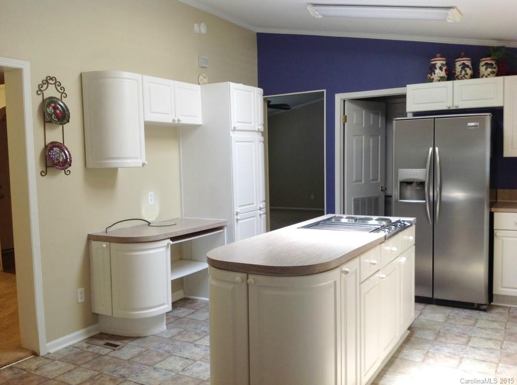 407 Chestnut Ridge Road Kings Mountain, NC 28086 - Photo 9 of 24 Gallery Image 9