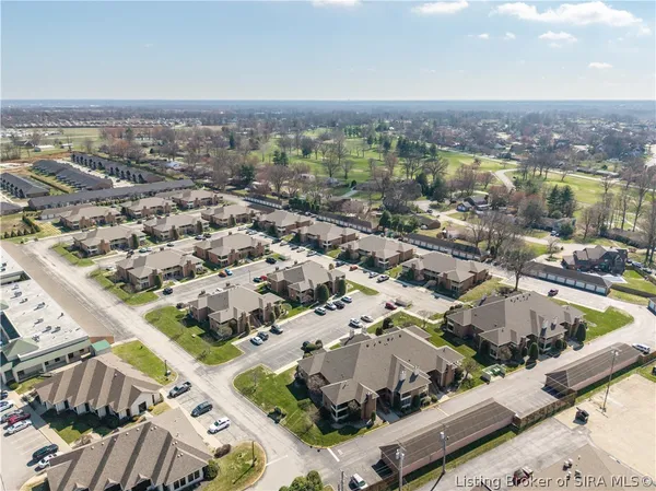 $199,900 | 1710 Charlestown New Albany Road, Unit 83 & 49, Jeffersonville, IN 47130