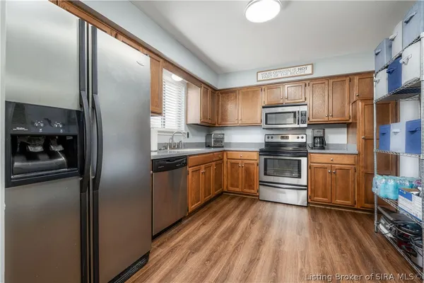 $199,900 | 1710 Charlestown New Albany Road, Unit 83 & 49, Jeffersonville, IN 47130